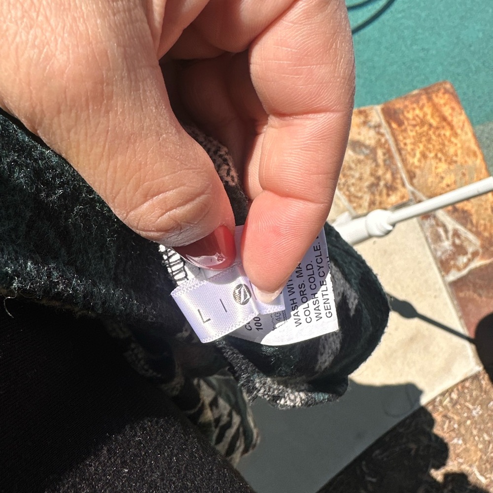 Patterned Jacket with Geometric Design - Picture 5 of 5